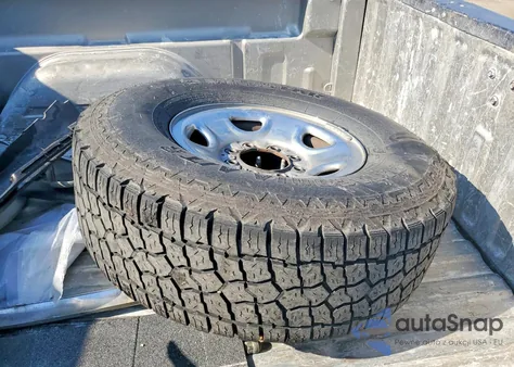 2002 Chevrolet Silverado C1500 Heavy Duty z USA, uszkodzony, nr VIN 1GCGC13U32F139839